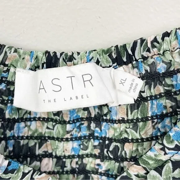 Astr The Label Dress Multi Floral square neck XL - Picture 3 of 6